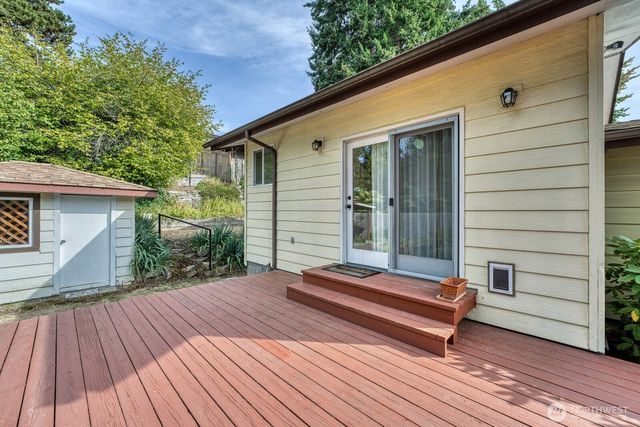 3119 Crystal Springs Road W, University Place, WA 98466