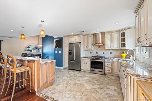 539 Nassau Avenue, Freeport, NY 11520