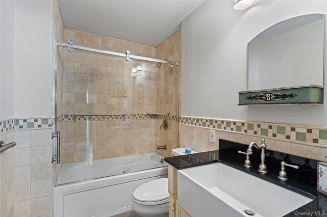 539 Nassau Avenue, Freeport, NY 11520
