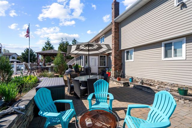 539 Nassau Avenue, Freeport, NY 11520