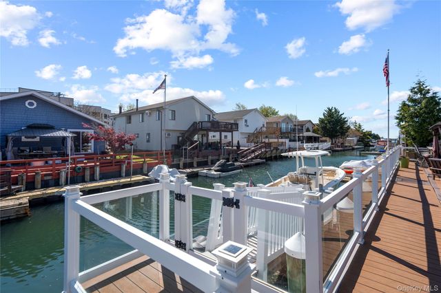 539 Nassau Avenue, Freeport, NY 11520