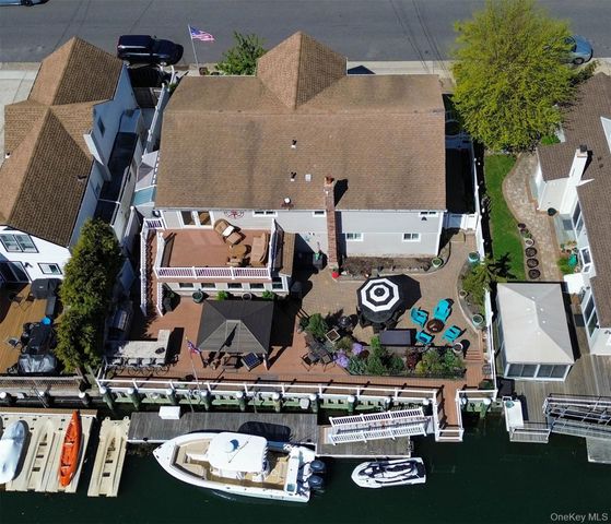 539 Nassau Avenue, Freeport, NY 11520