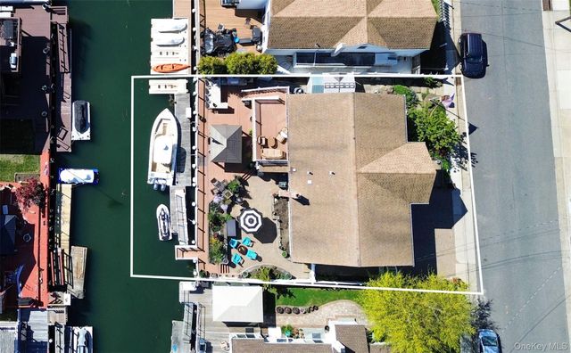 539 Nassau Avenue, Freeport, NY 11520