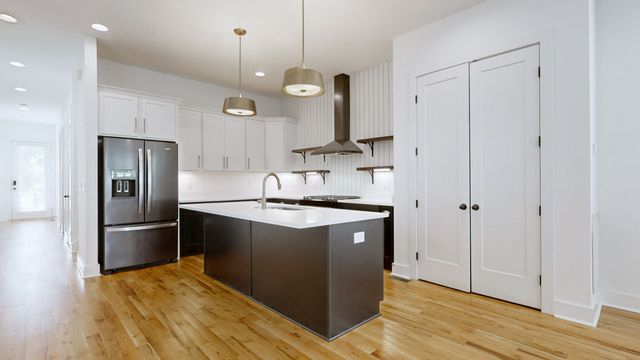 5218 Louisiana Ave, Nashville, TN 37209