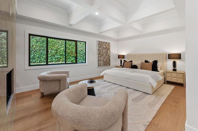 5875 La Jolla Mesa Drive, La Jolla, CA 92037