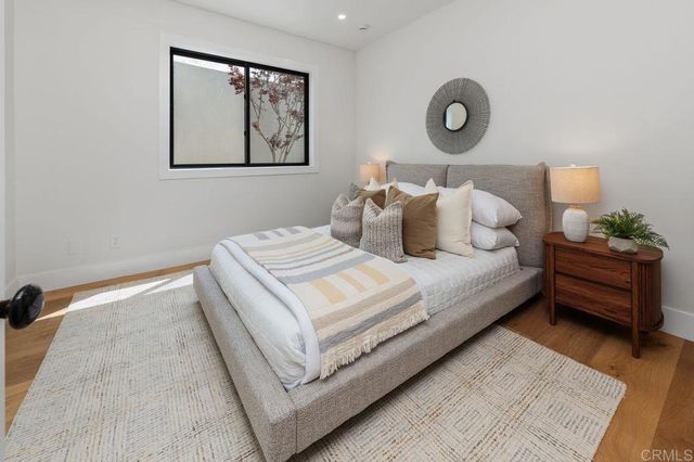 5875 La Jolla Mesa Drive, La Jolla, CA 92037