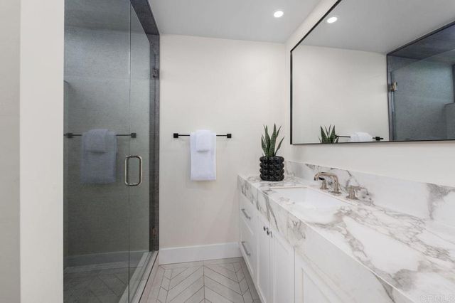 5875 La Jolla Mesa Drive, La Jolla, CA 92037
