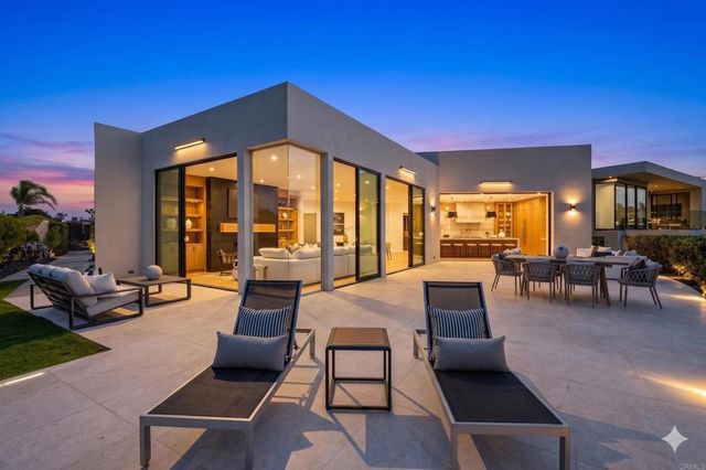 5875 La Jolla Mesa Drive, La Jolla, CA 92037