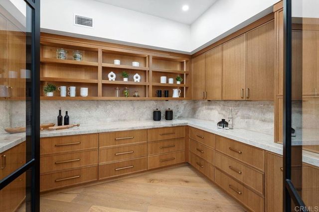 5875 La Jolla Mesa Drive, La Jolla, CA 92037