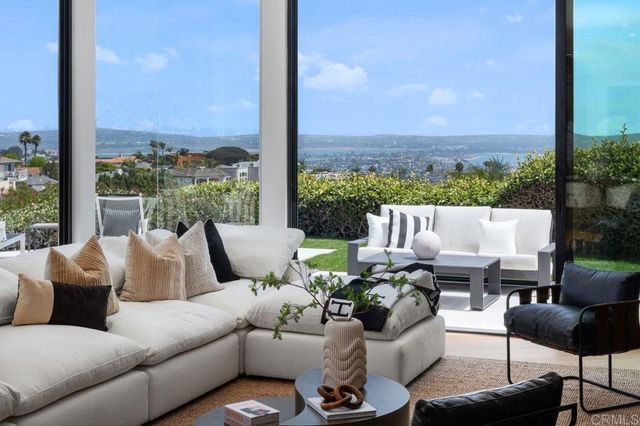 5875 La Jolla Mesa Drive, La Jolla, CA 92037