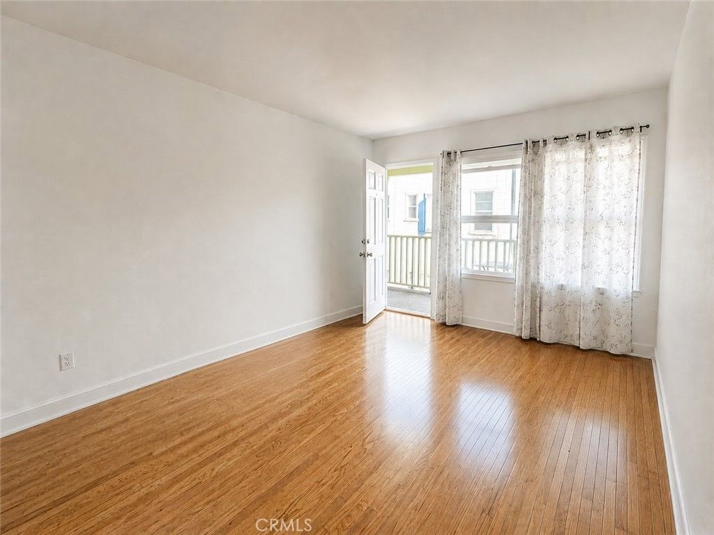 1716 7th Avenue, Los Angeles, CA 90019