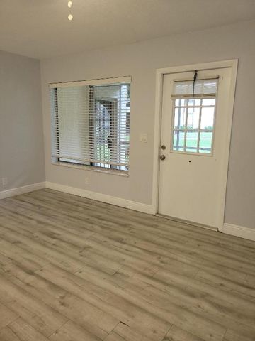 5993 La Pinata Boulevard A-1, Greenacres, FL 33463