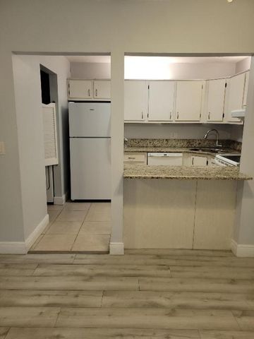 5993 La Pinata Boulevard A-1, Greenacres, FL 33463