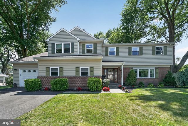 240 BEAVER RD, Southampton, PA 18966
