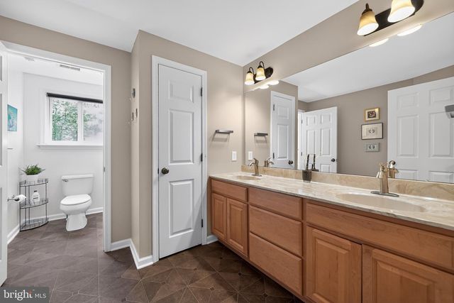240 BEAVER RD, Southampton, PA 18966