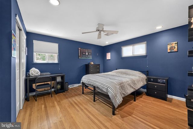 240 BEAVER RD, Southampton, PA 18966