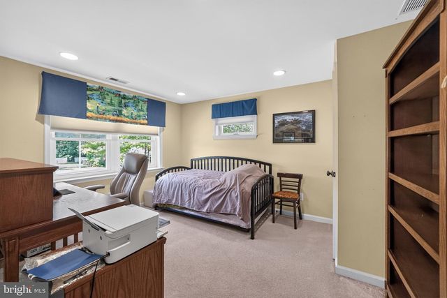 240 BEAVER RD, Southampton, PA 18966