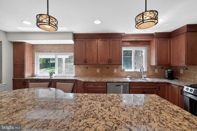 240 BEAVER RD, Southampton, PA 18966
