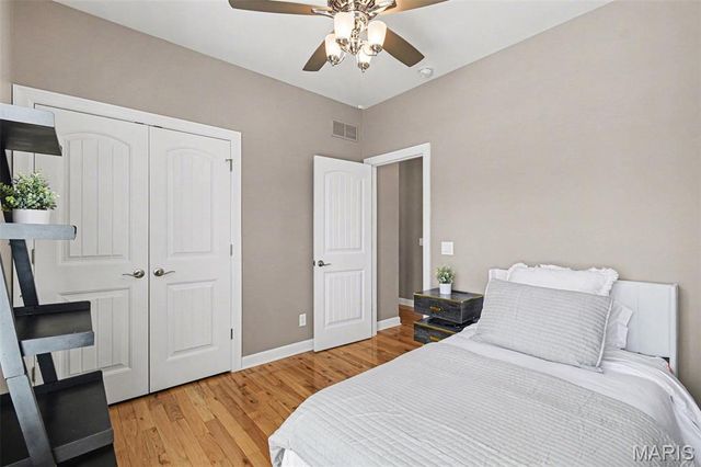 1105 Winter Lake Drive, Fenton, MO 63026