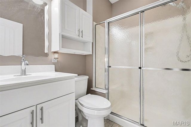 1105 Winter Lake Drive, Fenton, MO 63026