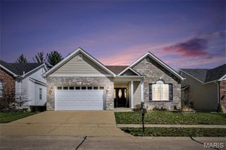 1105 Winter Lake Drive, Fenton, MO 63026