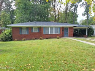 612 S Oak Street, Greenville, NC 27858