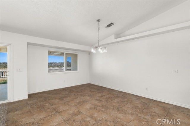 15088 Mesquite Road, Apple Valley, CA 92307