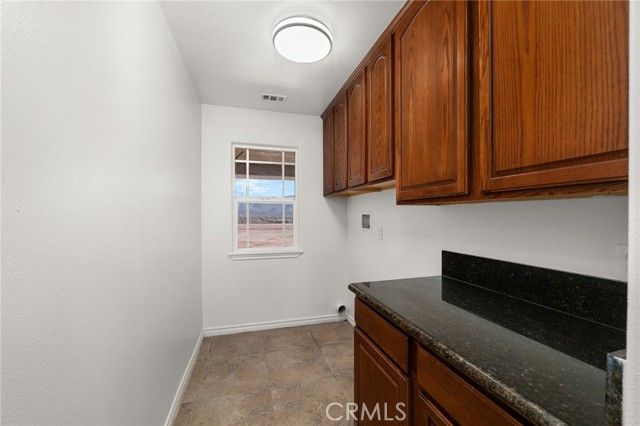 15088 Mesquite Road, Apple Valley, CA 92307