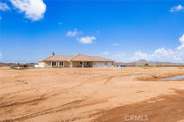 15088 Mesquite Road, Apple Valley, CA 92307