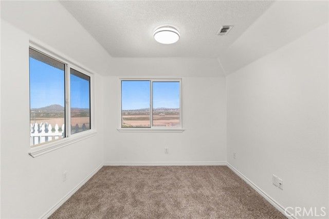 15088 Mesquite Road, Apple Valley, CA 92307