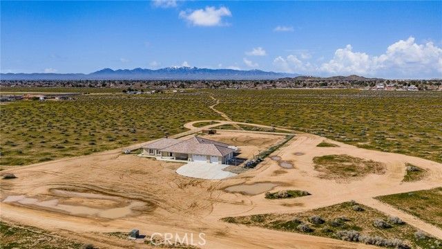 15088 Mesquite Road, Apple Valley, CA 92307