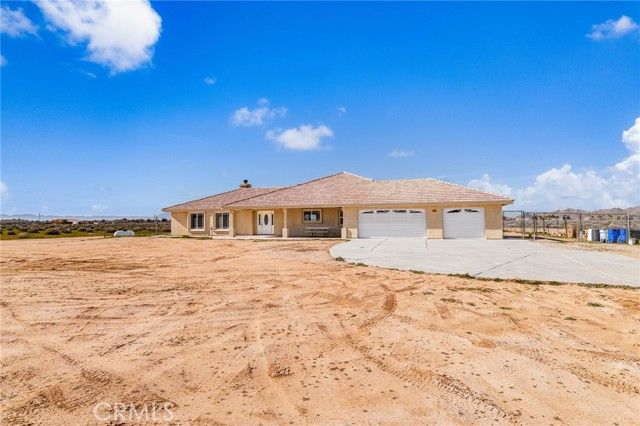 15088 Mesquite Road, Apple Valley, CA 92307