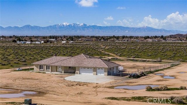 15088 Mesquite Road, Apple Valley, CA 92307
