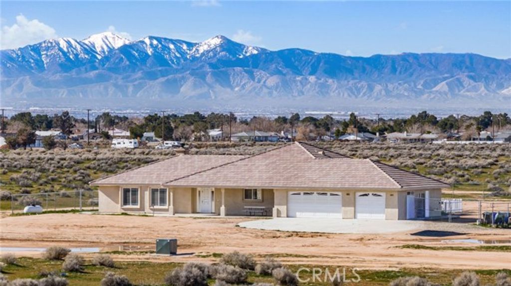 15088 Mesquite Road, Apple Valley, CA 92307