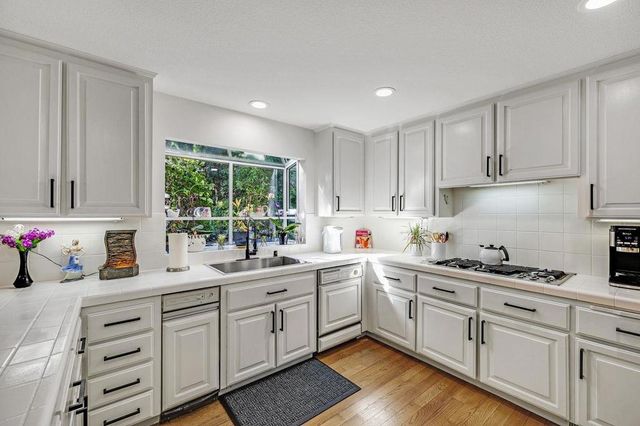 132 Danbury Lane, Redwood City, CA 94061