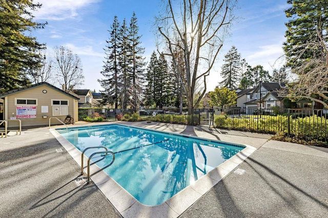 132 Danbury Lane, Redwood City, CA 94061