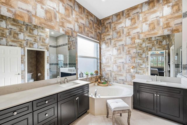 9557 Vercelli Street, Lake Worth, FL 33467