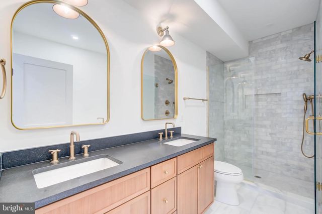 2910 18TH ST NW, Washington, DC 20009