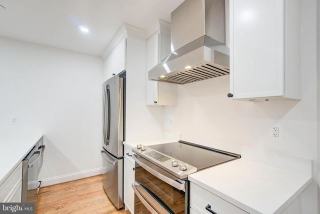 2910 18TH ST NW, Washington, DC 20009