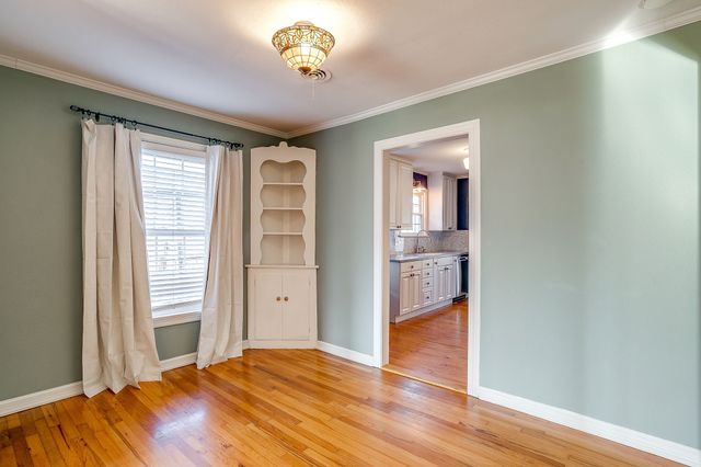 4412 Calmont Avenue, Fort Worth, TX 76107