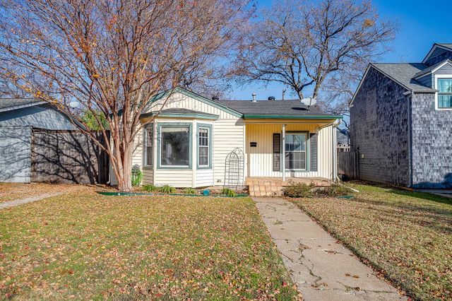 4412 Calmont Avenue, Fort Worth, TX 76107