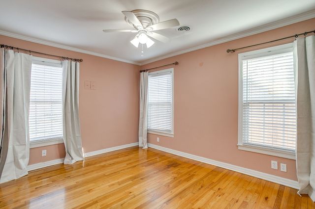 4412 Calmont Avenue, Fort Worth, TX 76107