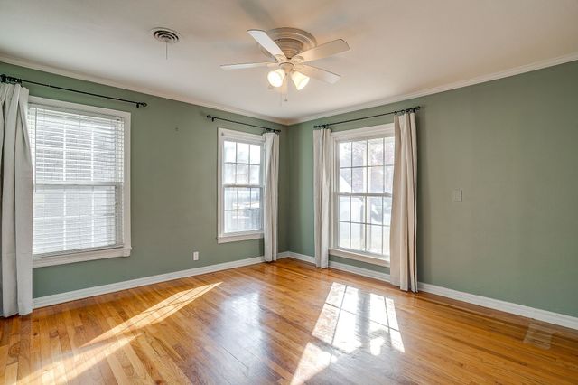 4412 Calmont Avenue, Fort Worth, TX 76107