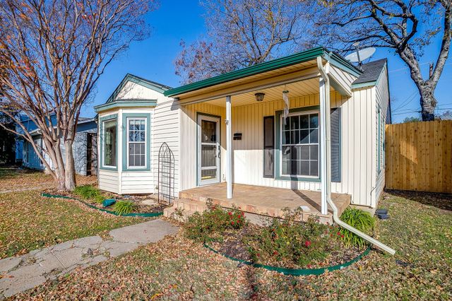 4412 Calmont Avenue, Fort Worth, TX 76107