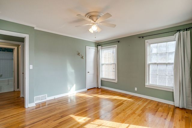 4412 Calmont Avenue, Fort Worth, TX 76107