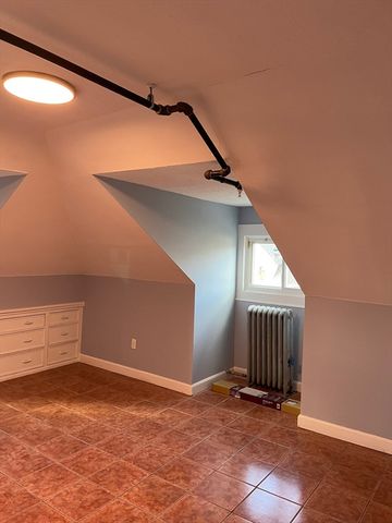 6 Windsor St 6, Worcester, MA 01605