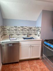 6 Windsor St 6, Worcester, MA 01605