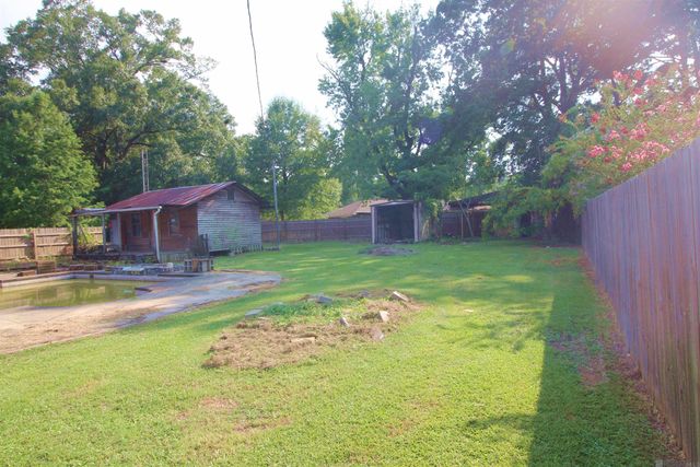 5755 Mapleton Dr, Greenwell Springs, LA 70739