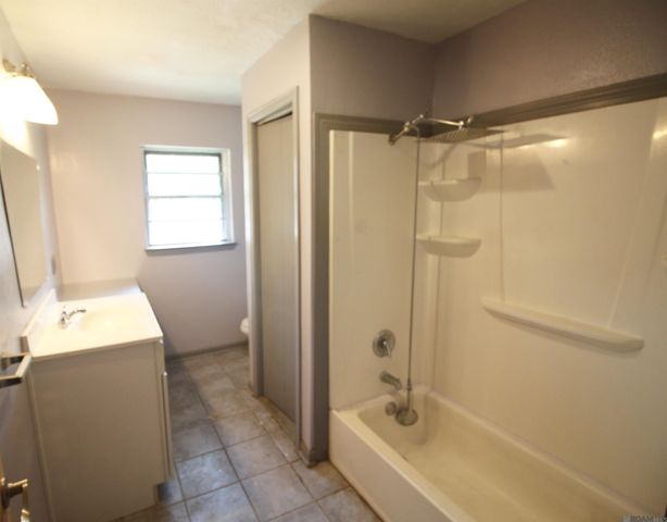 5755 Mapleton Dr, Greenwell Springs, LA 70739