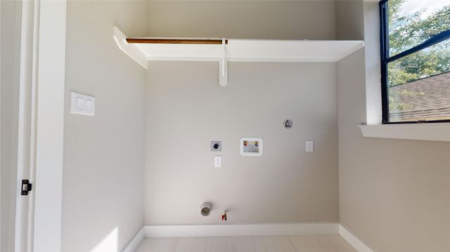 806 E 39th Street A, Houston, TX 77022